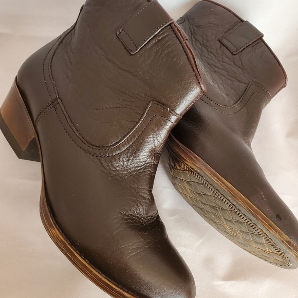 Kenneth Cole Reaction Brown Leather Boots - Picture 3 of 5